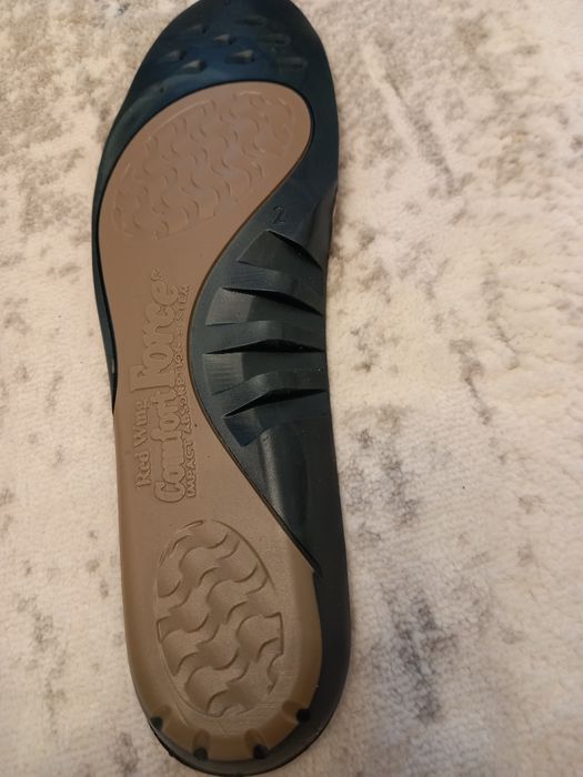 Продам сефти берцы.