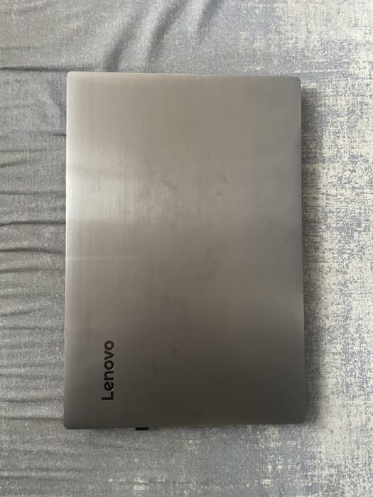 Laptop Lenovo V330-15IKB