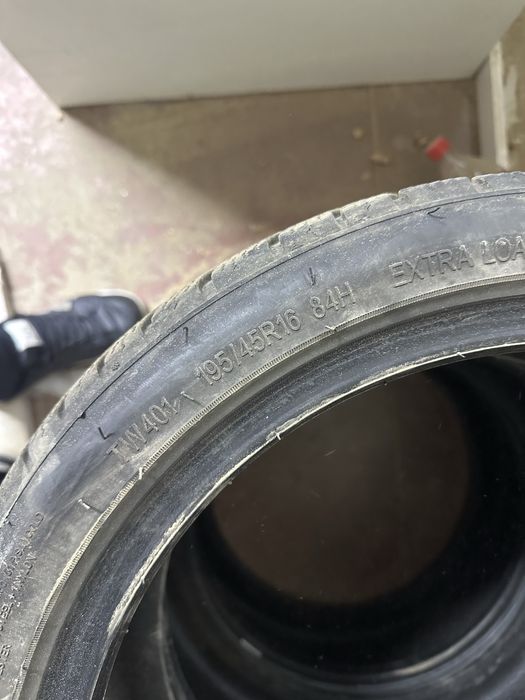 зимние шины 195.45/16 состояние как новое