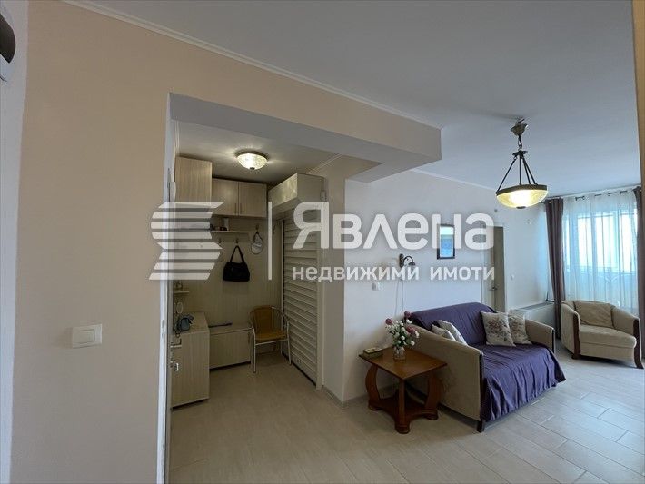 Продава се Тристаен апартамент в Варна, Бриз - 139 кв.м за 1763 €/кв.м - Снимка #2
