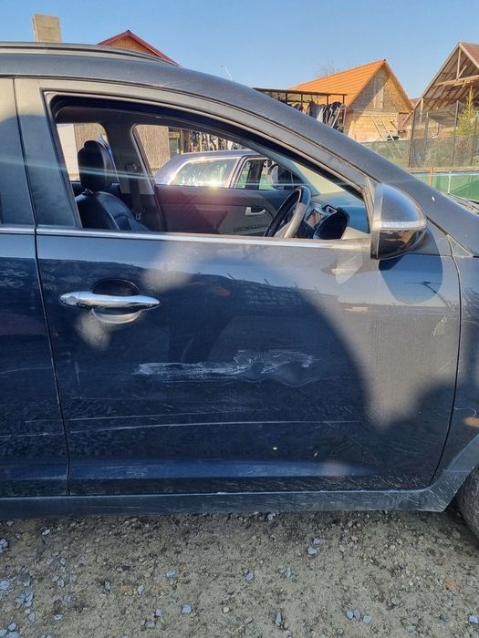 Usa Dreapta Fata Kia Sportage III 2010 - 2016 SUV 4 Usi NEGRU (1231) LOVIT