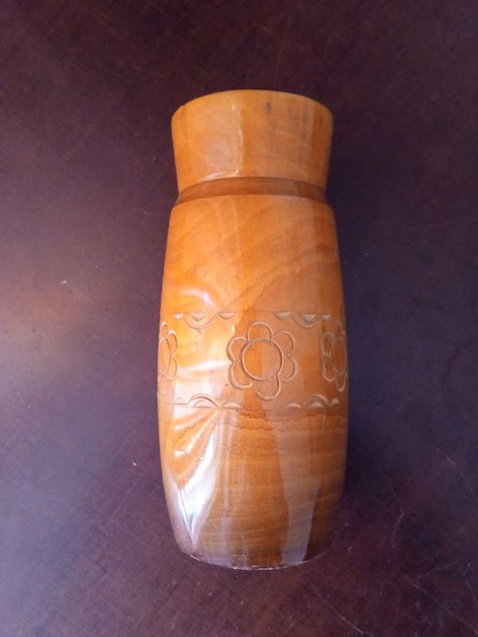 Деревянная винтажная ваза ручной работы