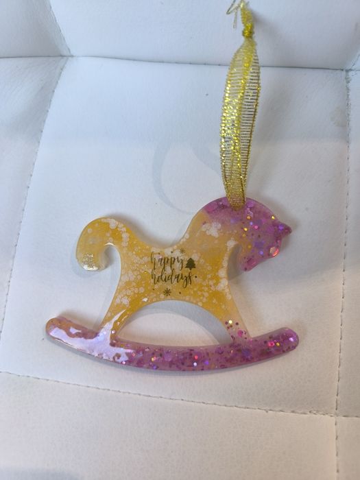 Коледна украса от епоксидна смола