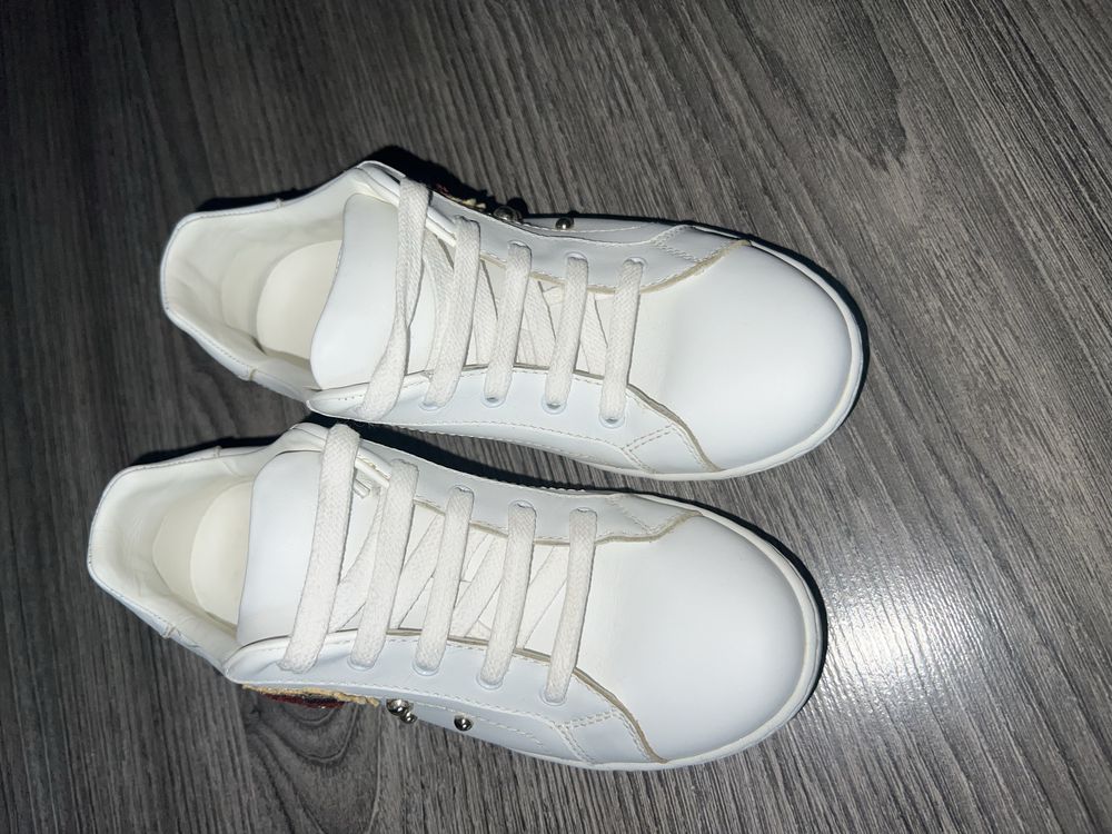 Pantofi sport albi Dolce Gabbana nr 33