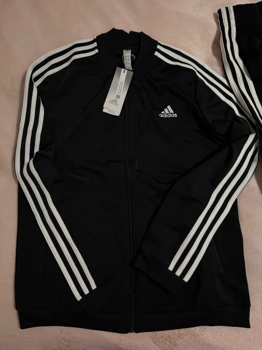 Vând trening nou Adidas Original
