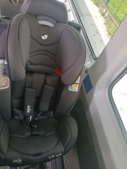 Scaun auto JOIE cu sistem isofix