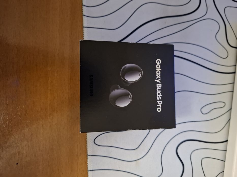 Продам наушники samsung buds pro