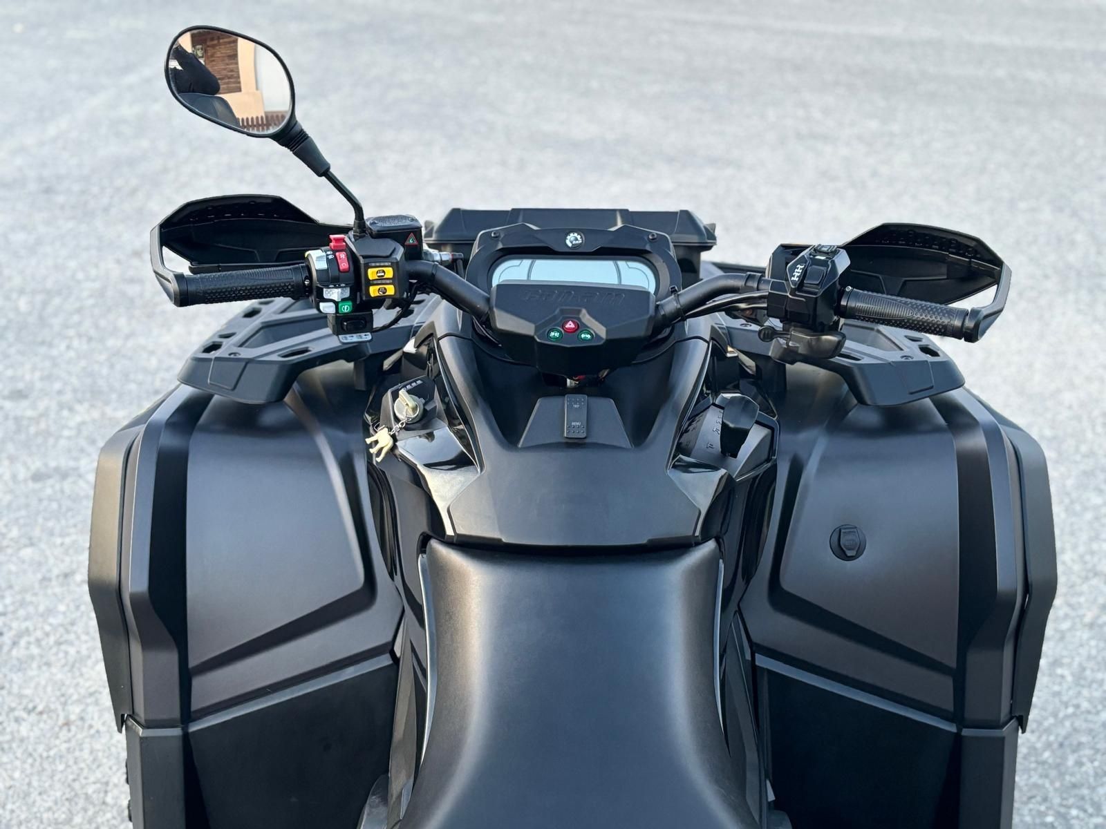 Atv Can-am Outlander 1000 ca nou