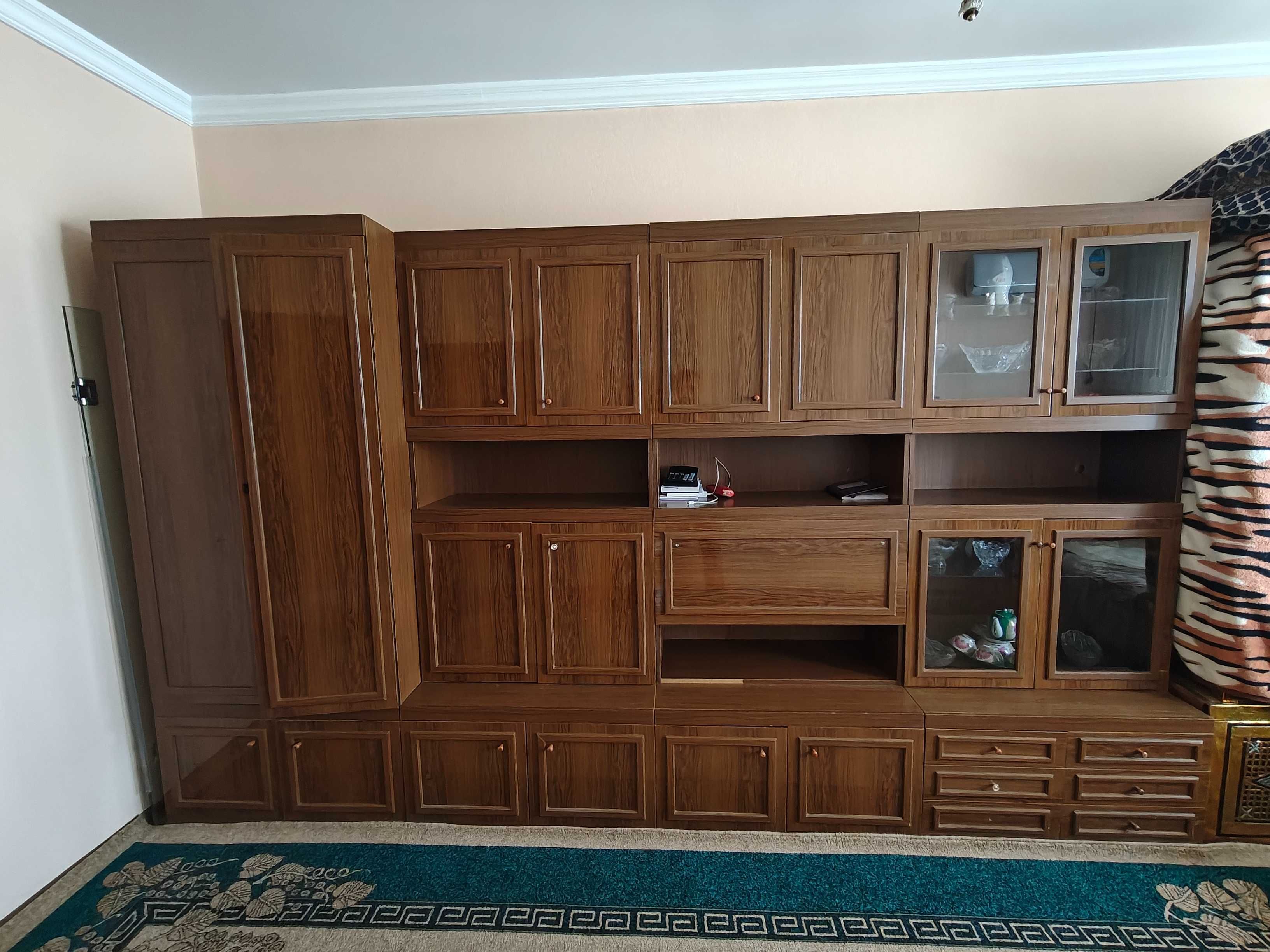Eski Mebel sotiladi