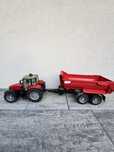 Tractor Bruder cu remorca