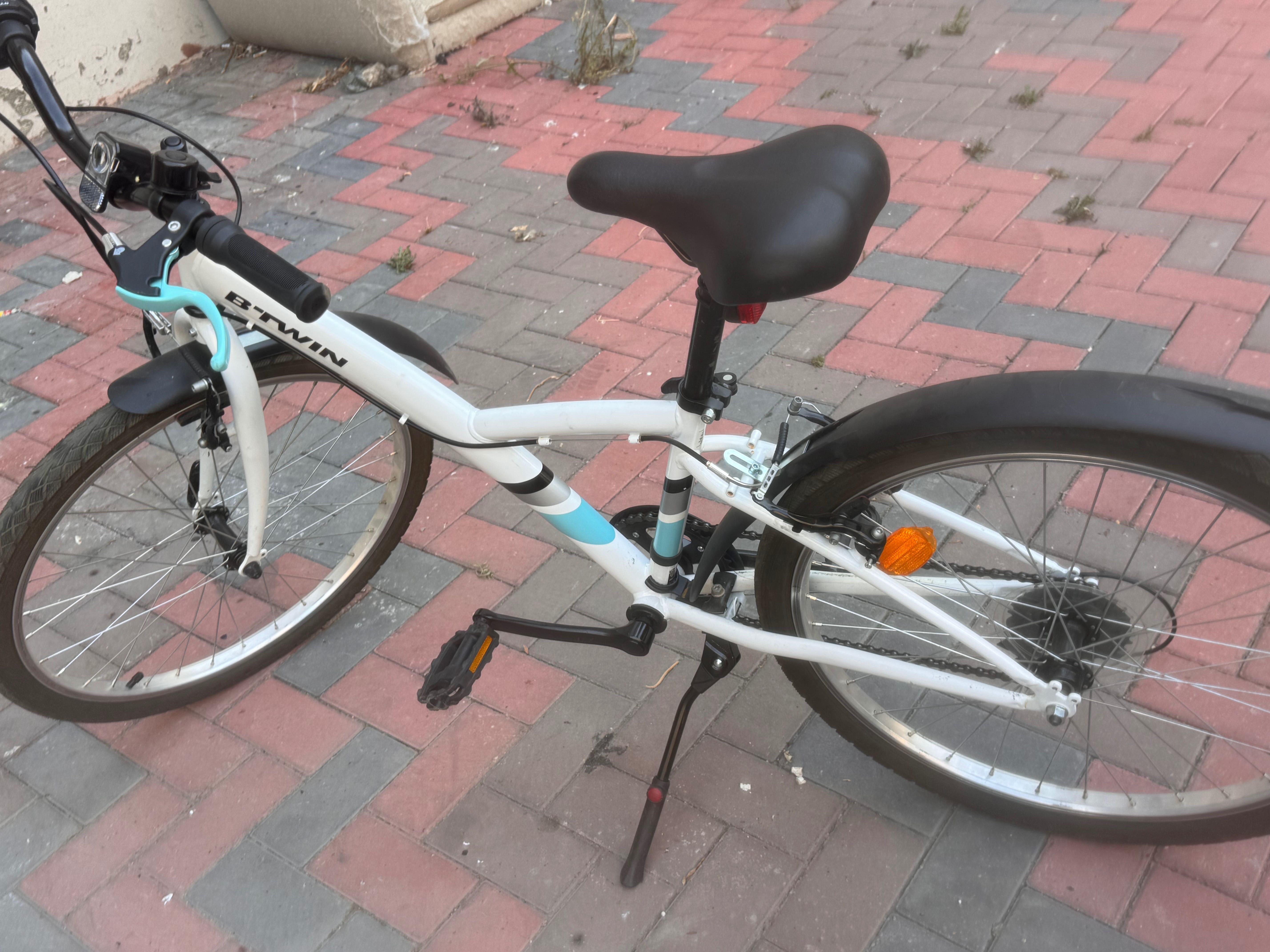 Vând bicicletă copil