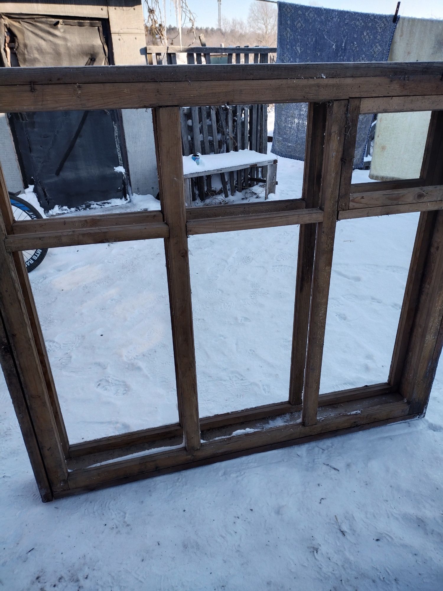 Продам оконные рамы