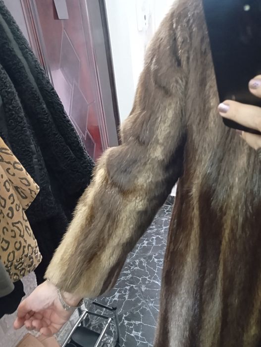 Haina lunga blana naturala