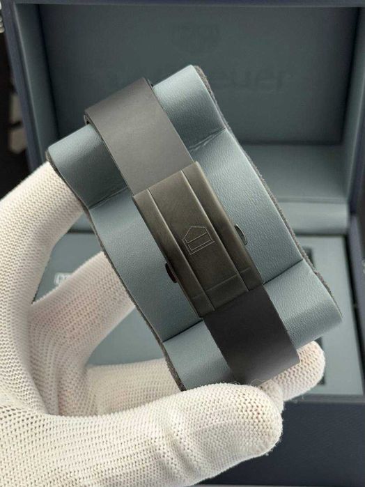 tag skeleton carrera черен