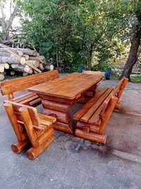 Masa din lemn masiv  gradina