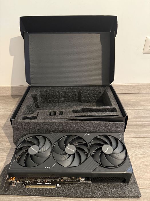 Placa video GIGABYTE GeForce RTX 5090 WINDFORCE