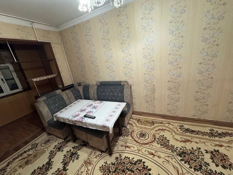Yunusobod megani orqasida kvartira bor