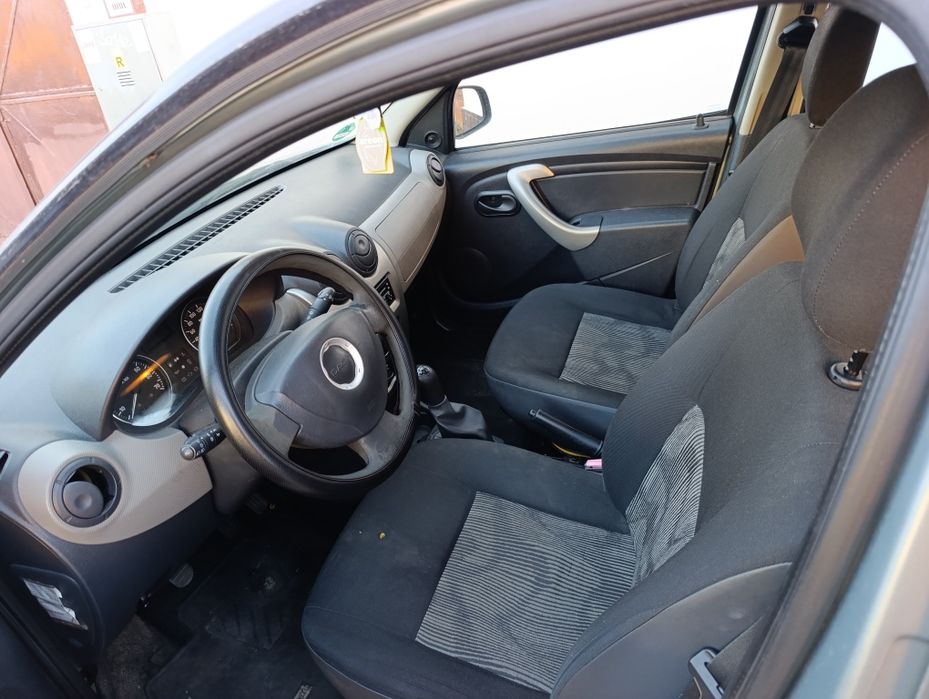 Dacia Sandero 1.2 16V Ac Cash sau Rate