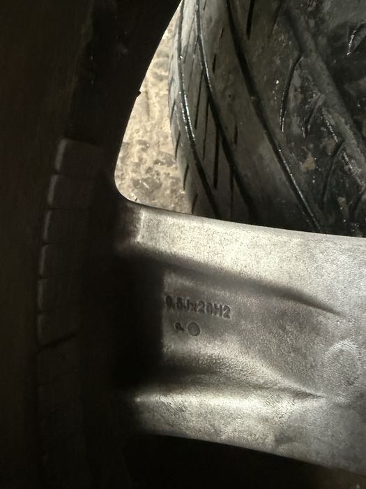 Джанти с гуми AUDI Q7 20 9.5j