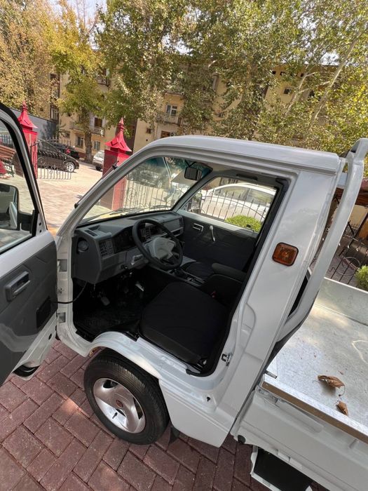 Sotiladi tayyor xama narsasi bor yangi shot sprafka yozib beraman