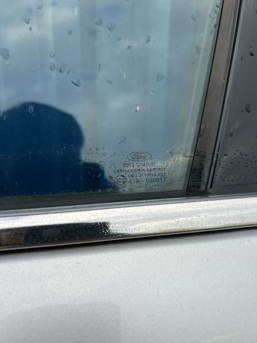 Geam ușă stânga față Ford Mondeo MK5 2017