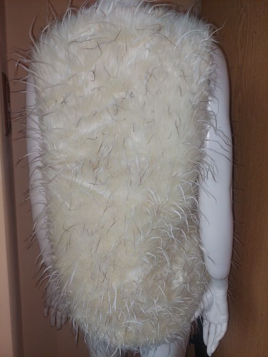 Елеци и палта от естествен и изкуствен косъм