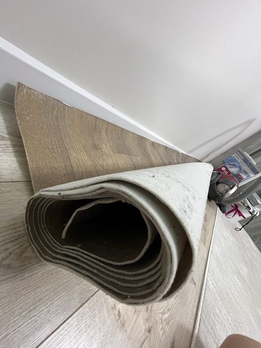 Линолеум почти новая 20 000т