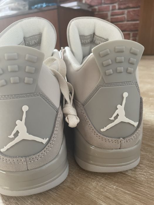Jordan 4 frozen
