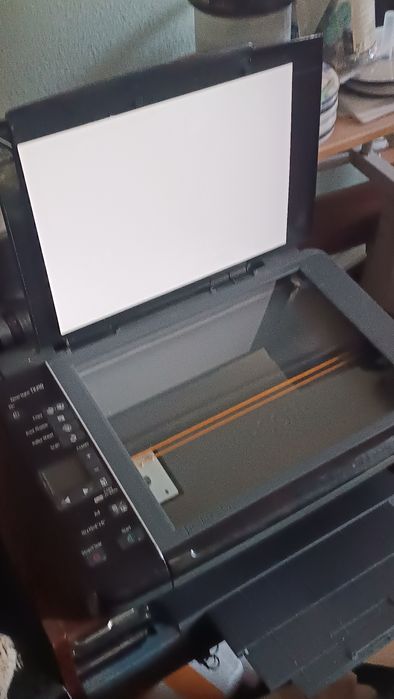 Продам МФУ Epson