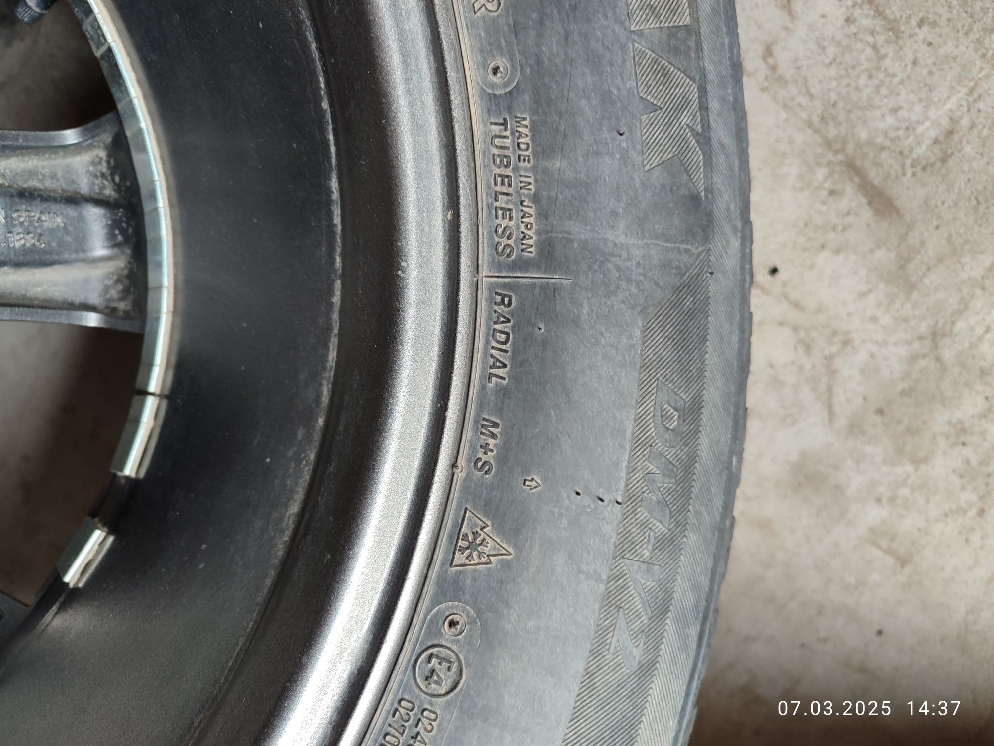 Зимние шины "Bridgestone"