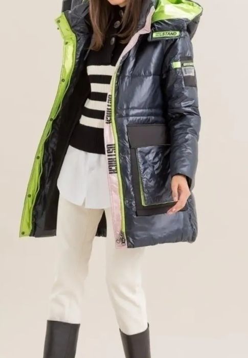 Продам куртку женскую