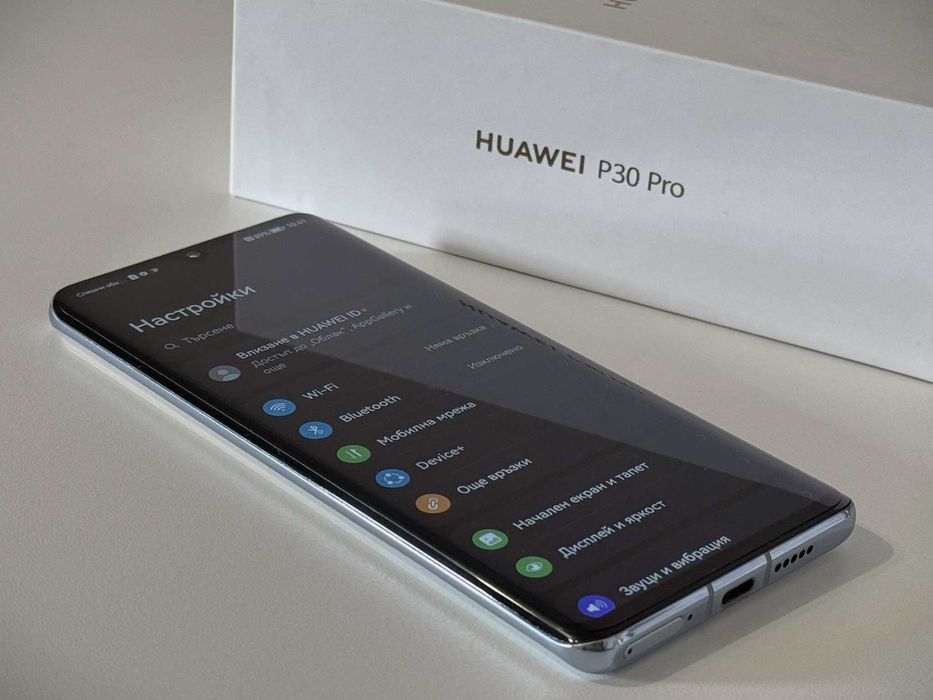 Бартер! Huawei P30 Pro Breathing Crystal (Преливащ цвят)