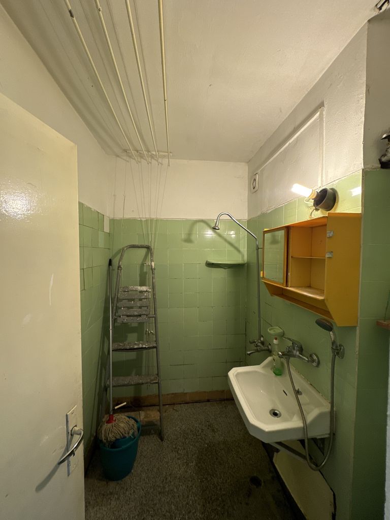 Продава се Двустаен апартамент в София, Люлин 5 - 61 кв.м за 1558 €/кв.м - Снимка #9