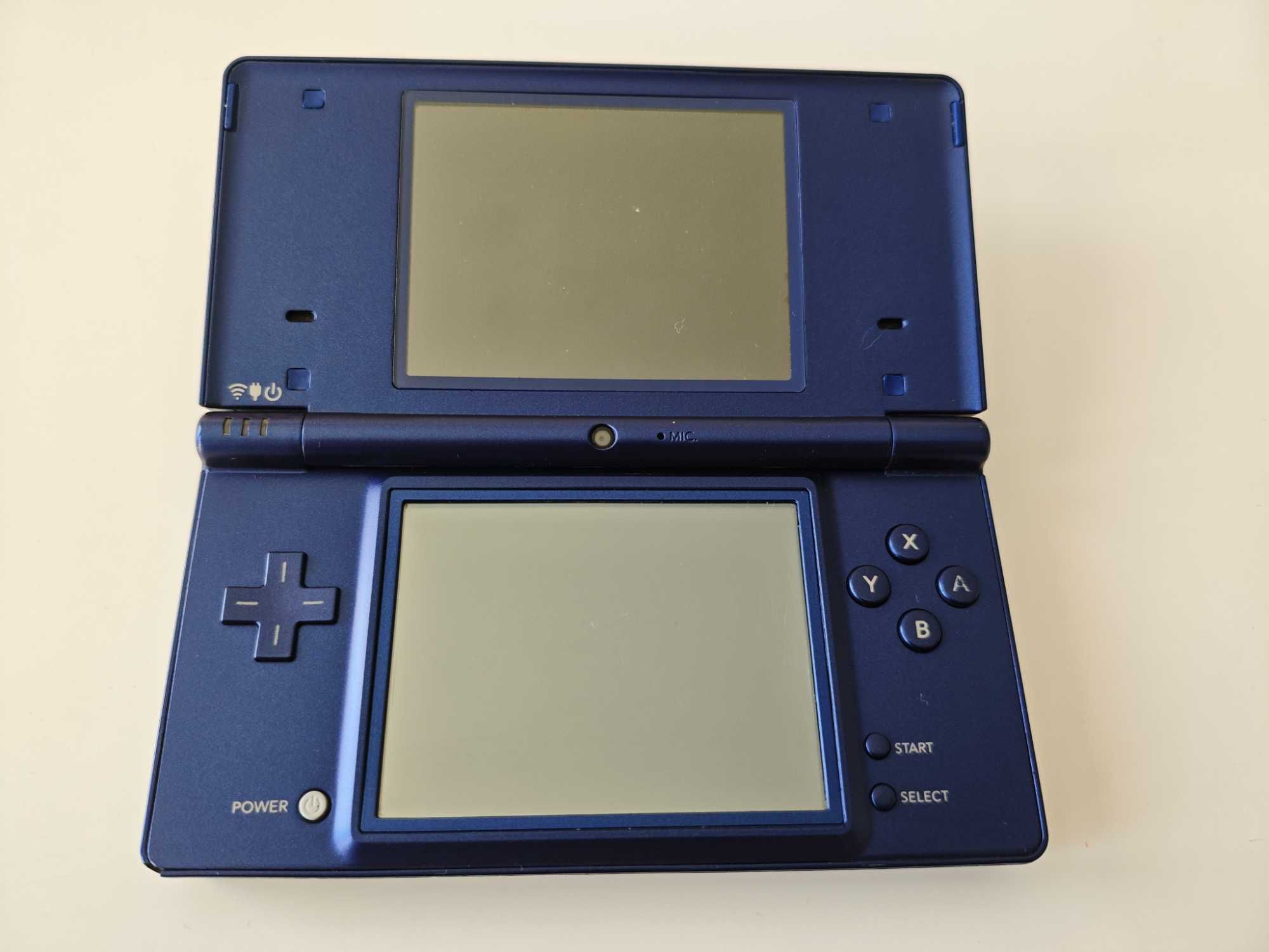Nintendo DSi - качени много игри