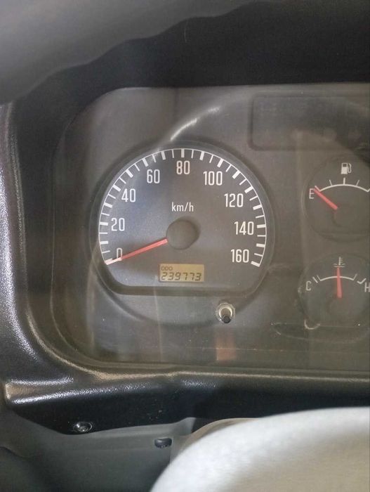 ISUZU SAZ HC 40 Avtobus