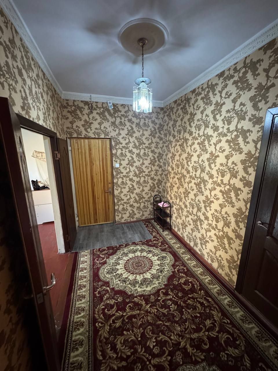 4 ком. квартира (4/5/5) в Сергели 2! Дом панельный. Метро 500 м.
