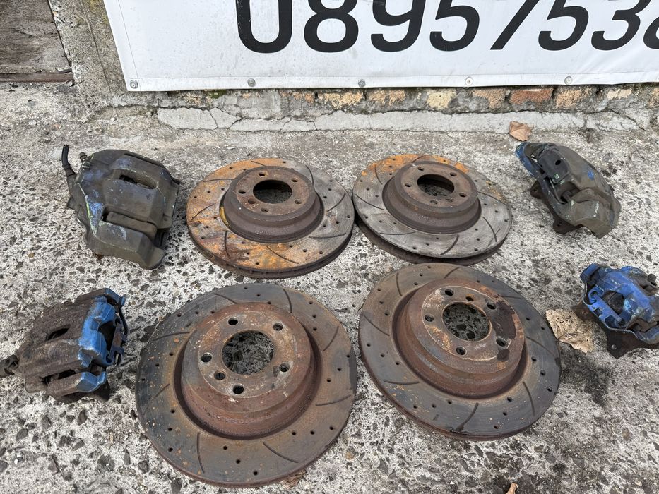 Вентилирани спирачни дискове с апарати от БМВ 3.5д/BMW 3.5d