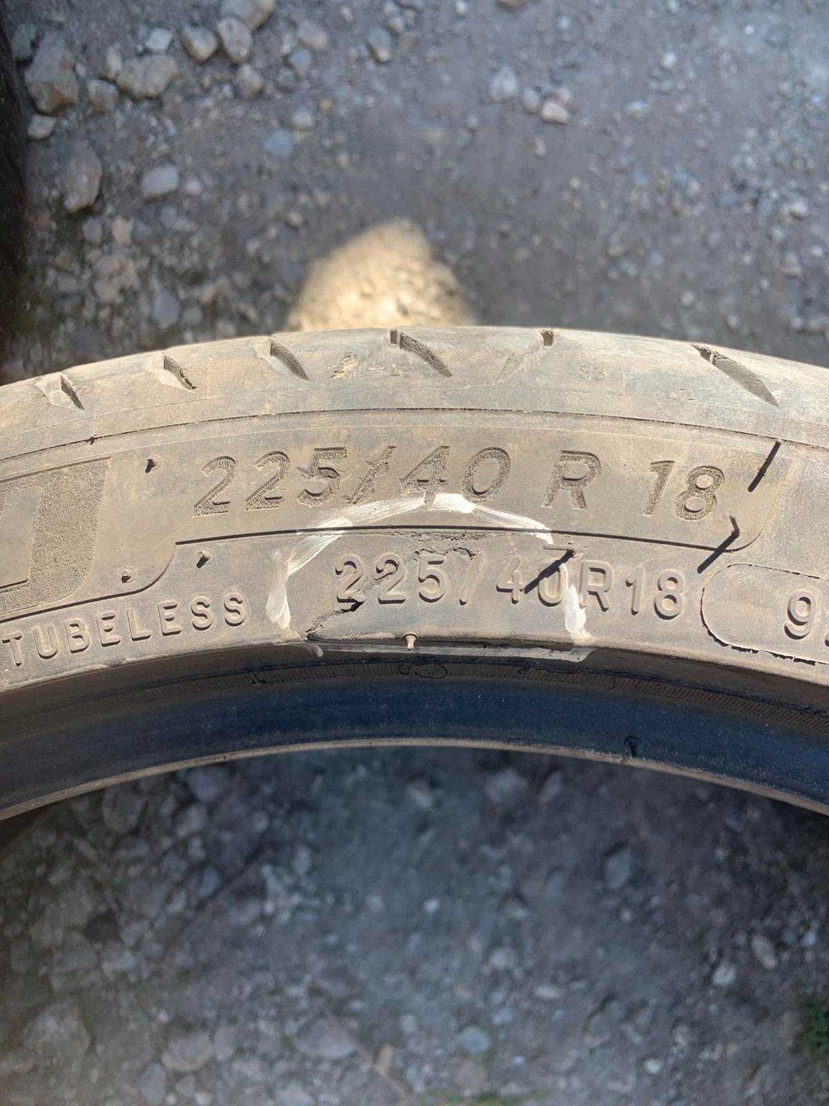 2 боря летни гуми Michelin 225/40 R18 Dot 3522 ном 48