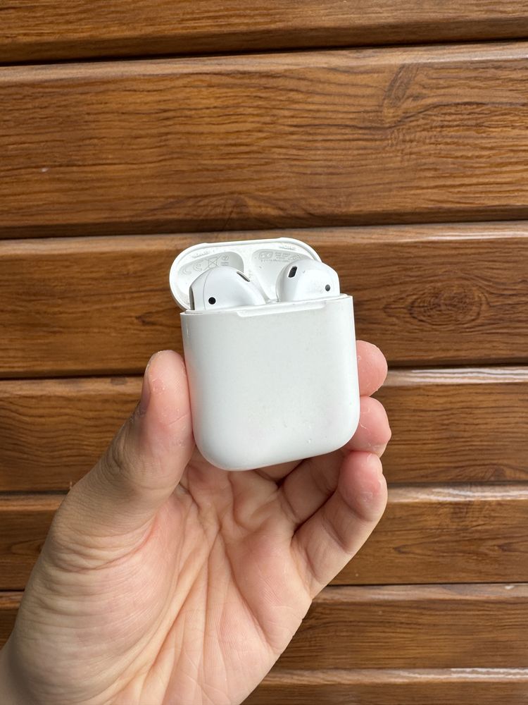 AirPods 2 series