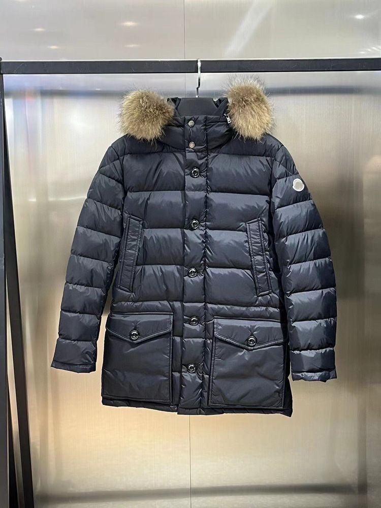 НОВЫЙ. Moncler Cluny. Натуральный мех енота