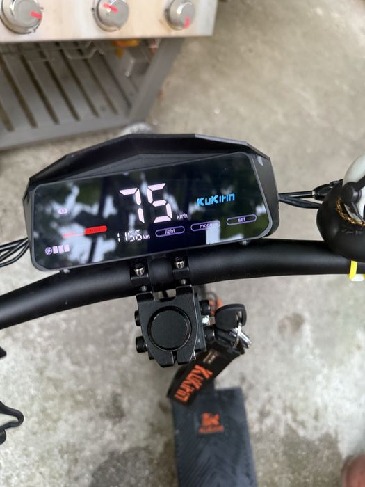 Vand Kukirn G4 + Casca de protectie+Antifurt de fier