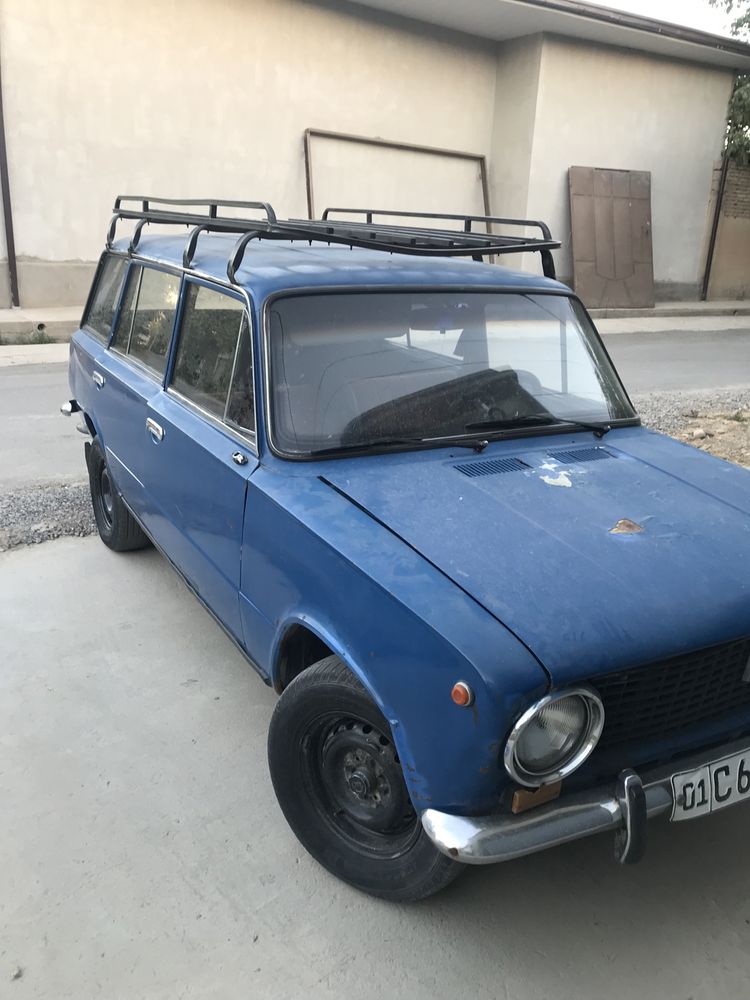 2102  jiguli sotiladi1974 yil  yuripturgan moshina