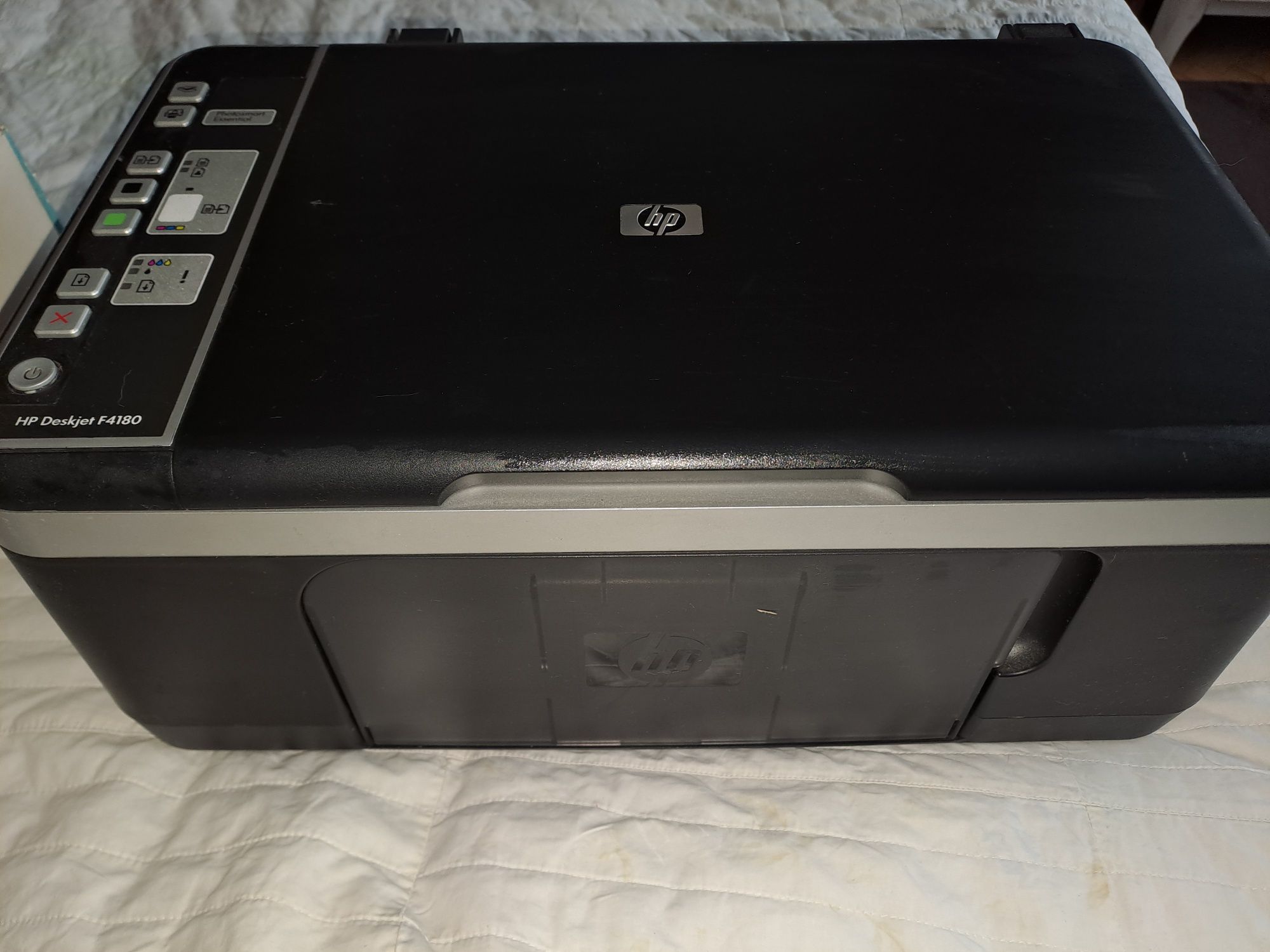 принтер HP Deskjet F4180