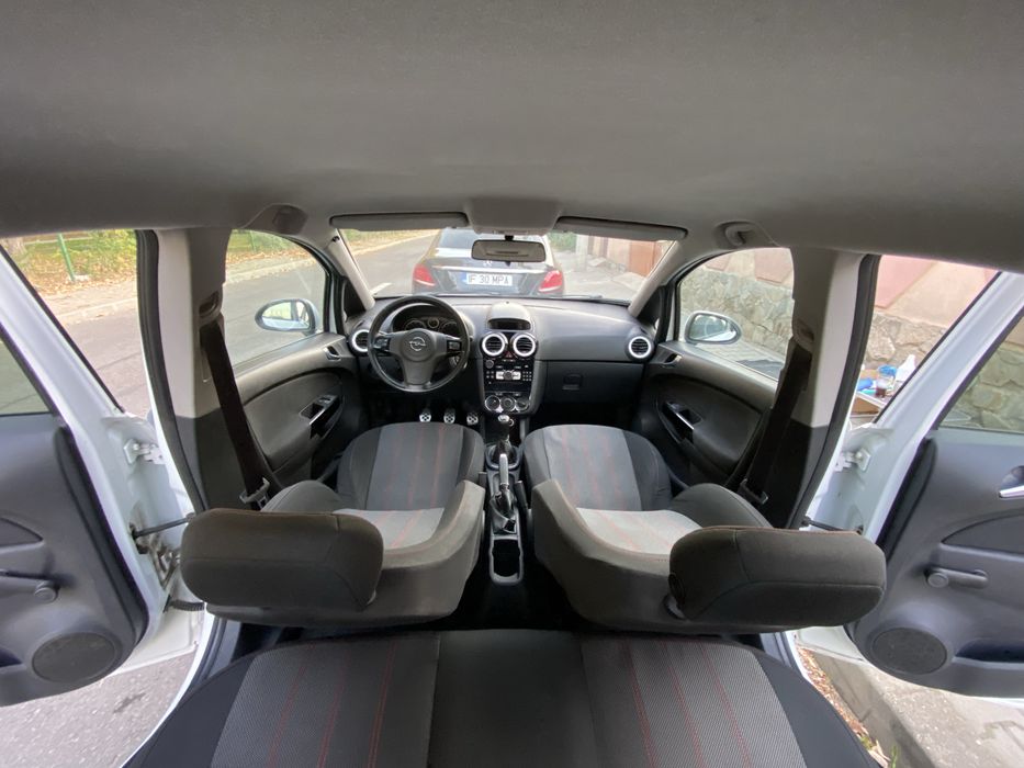 Vand opel corsa D 2010