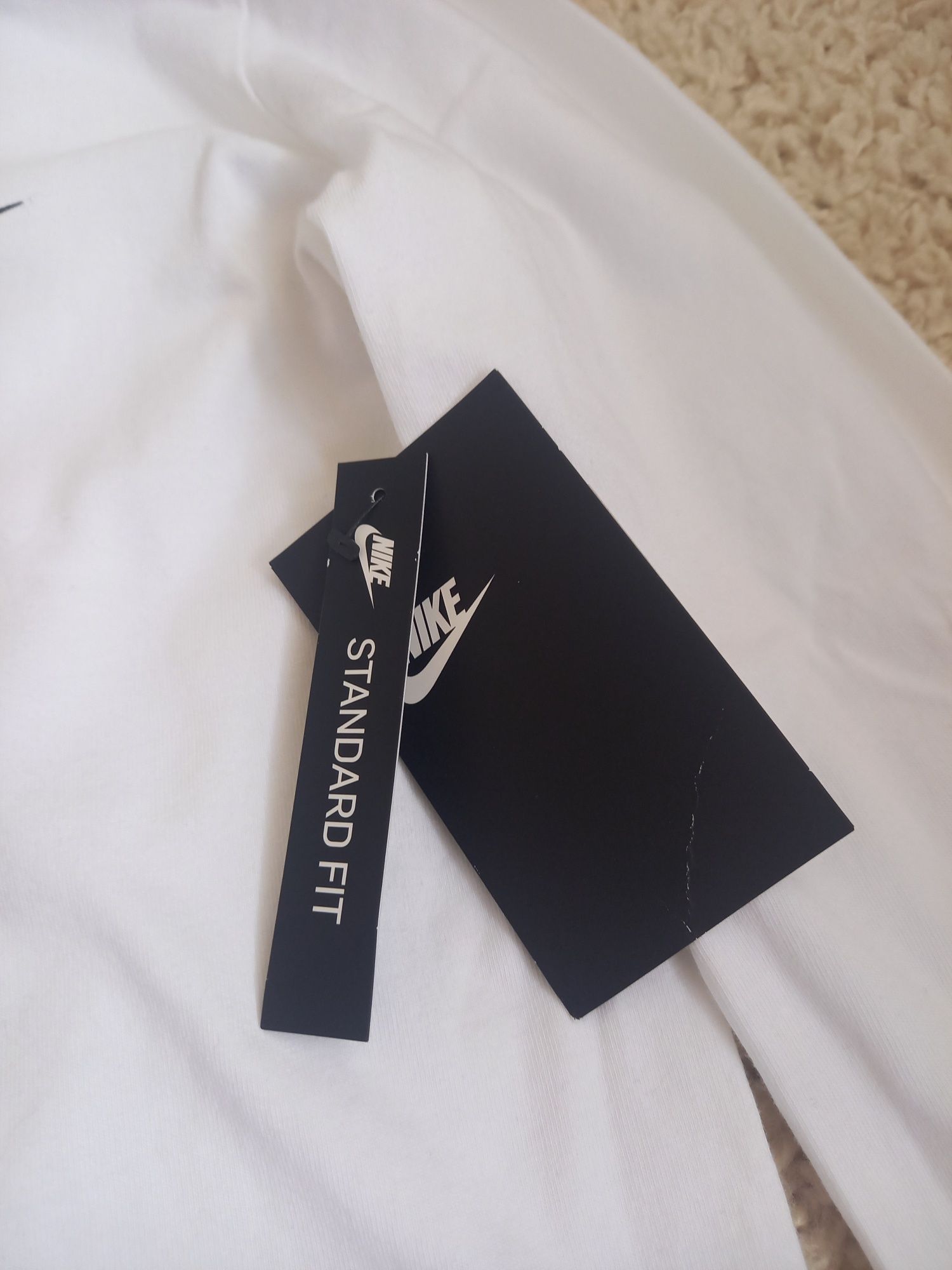 Bluză Nike nouă cu etichetă originală bumbac damă/fete mărimea S