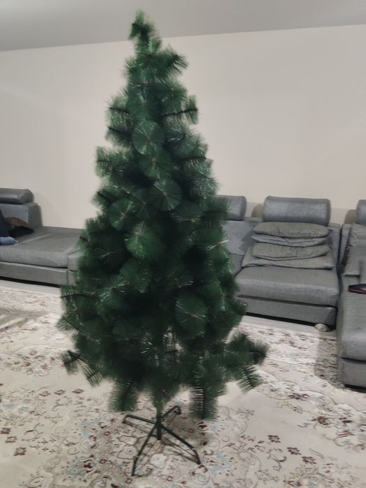 Продается ёлка, на вынос