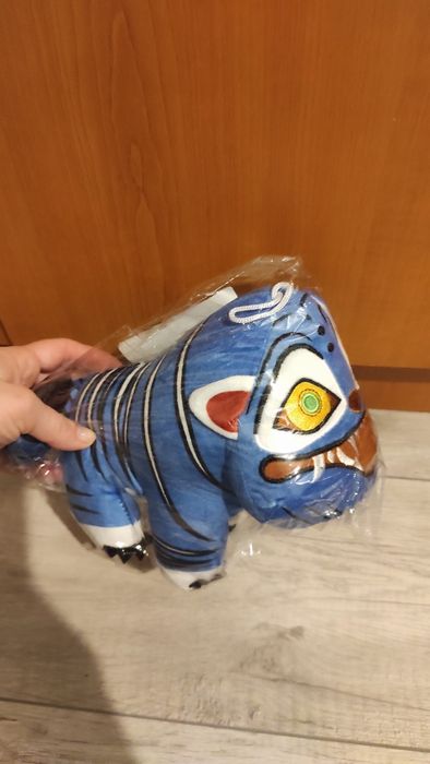 Jucarie de plus noua Derpy pisica/ tigru K-Pop Demon Hunters Huntrix