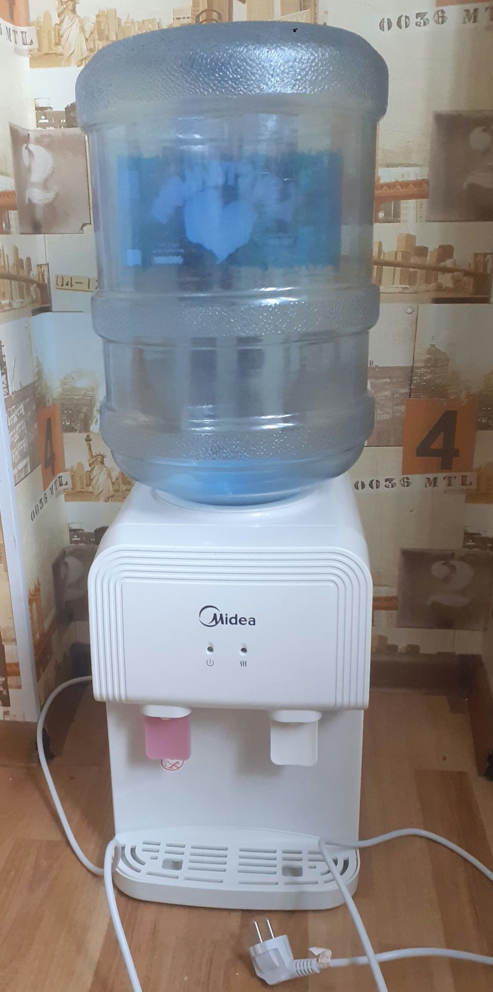 Кулер Midea MK-14T с нагревом воды