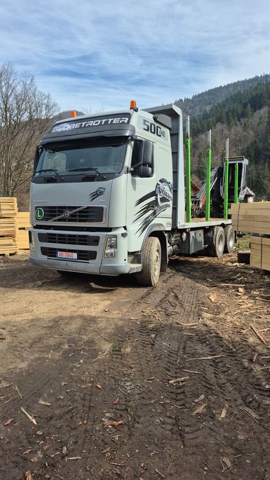 Vând camion volvo cu macara