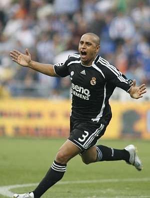 ROBERTO CARLOS! Мяч с подписью Роберто Карлоса